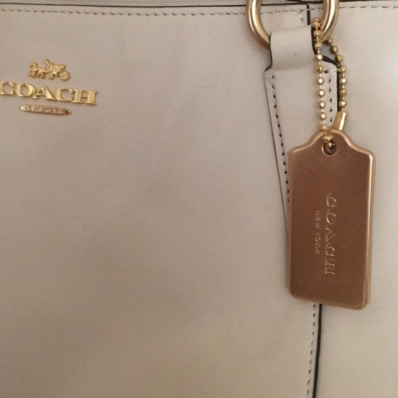 Coach Signature TOTE PM Cream/Gold - Picture 2 of 8